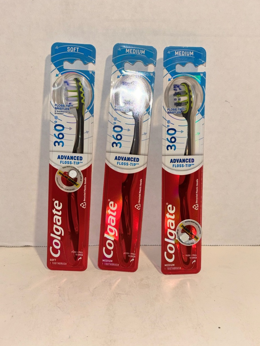 Colgate 360° Advanced Floss-Tip Toothbrush - Black Handle, Medium Bundle of 3